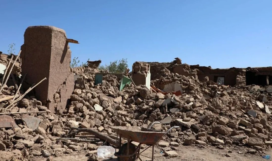 Afganistan’ın doğusundaki Kunar vilayetinde gece saatlerinde meydana gelen 6.0 büyüklüğündeki