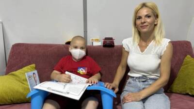 6 Şubat 2023’te yaşanan deprem felaketinde evleri ağır hasar görünce