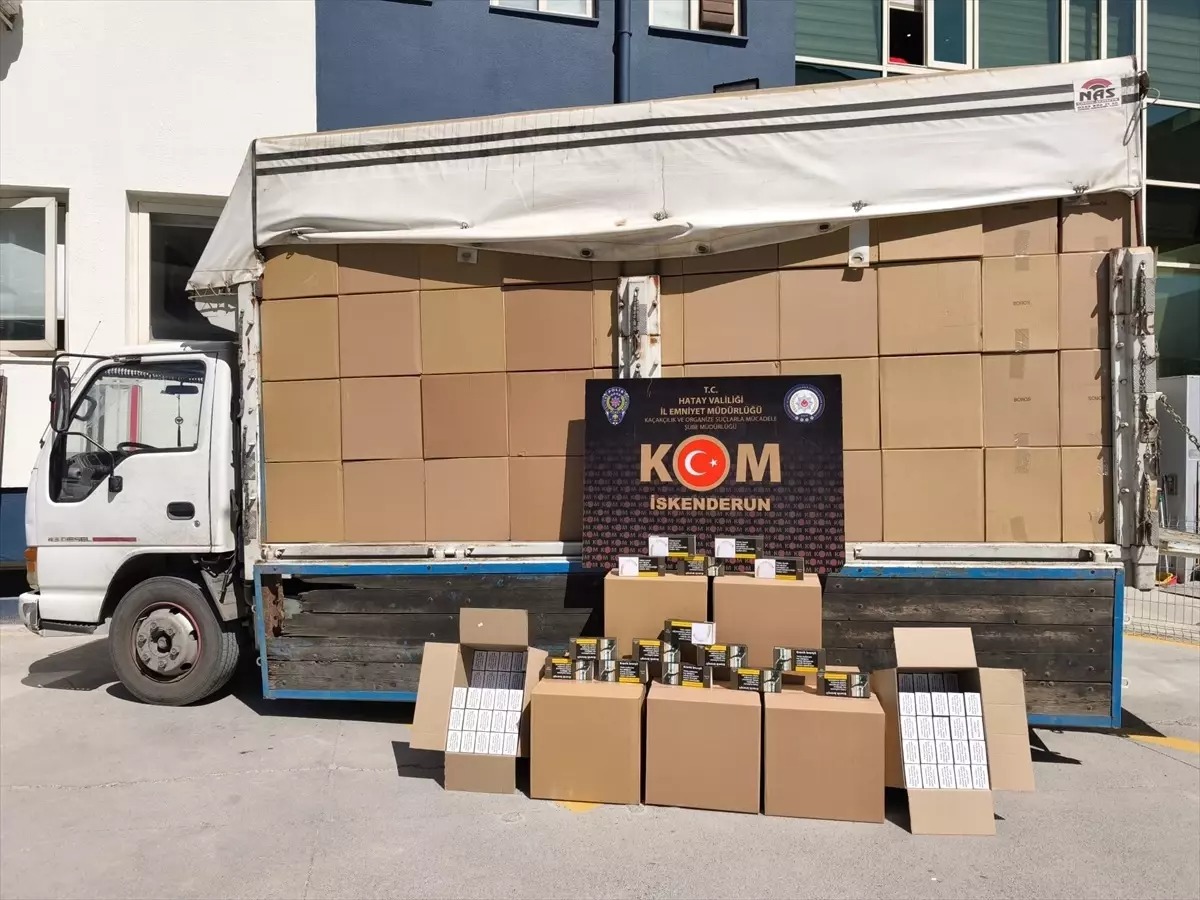 Hatay’ın Belen ilçesinde gerçekleştirilen kaçakçılık operasyonunda, bir kamyonette tam 2