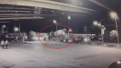 Antakya Akevler Mahallesi’nde yaşanan kazada, beton mikseri motosikleti ezdi. Sürücü