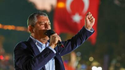 CHP Genel Başkanı Özgür Özel, İstanbul İl Başkanlığı’nda yaşanan ve