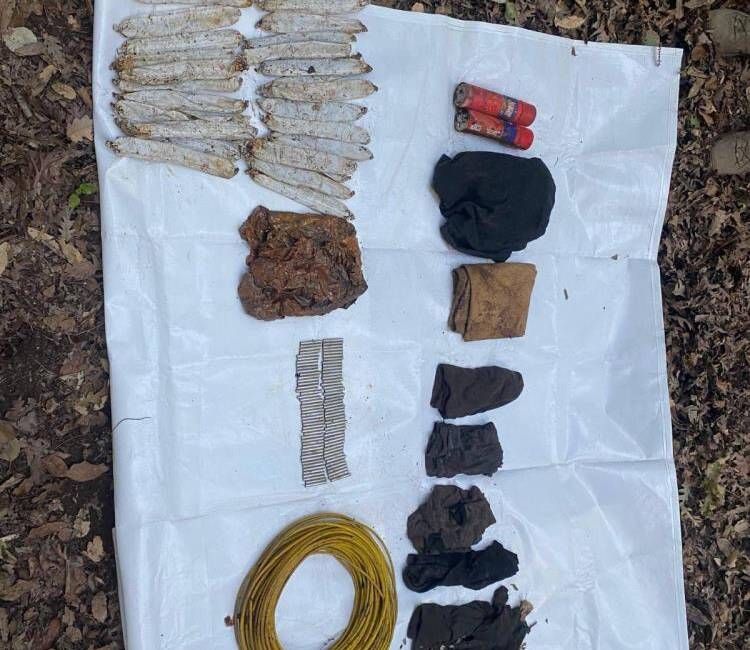 Dörtyol’da düzenlenen operasyonda PKK/KCK’ye ait patlayıcı ve malzemeler ele geçirildi,