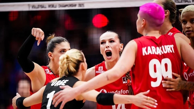 A Milli Kadın Voleybol Takımı, Tayland’da düzenlenen Dünya Şampiyonası yarı