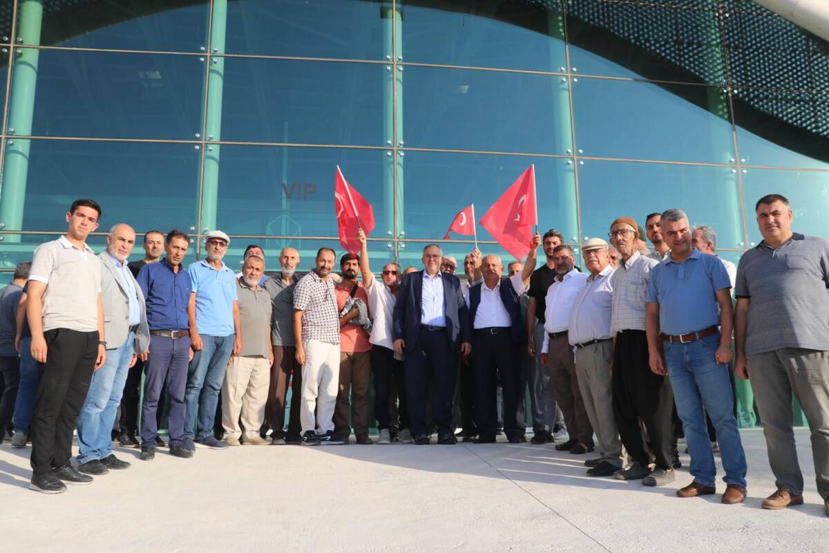 İsrail ablukasını kırmak ve Gazze’ye insani yardım ulaştırmak amacıyla 44