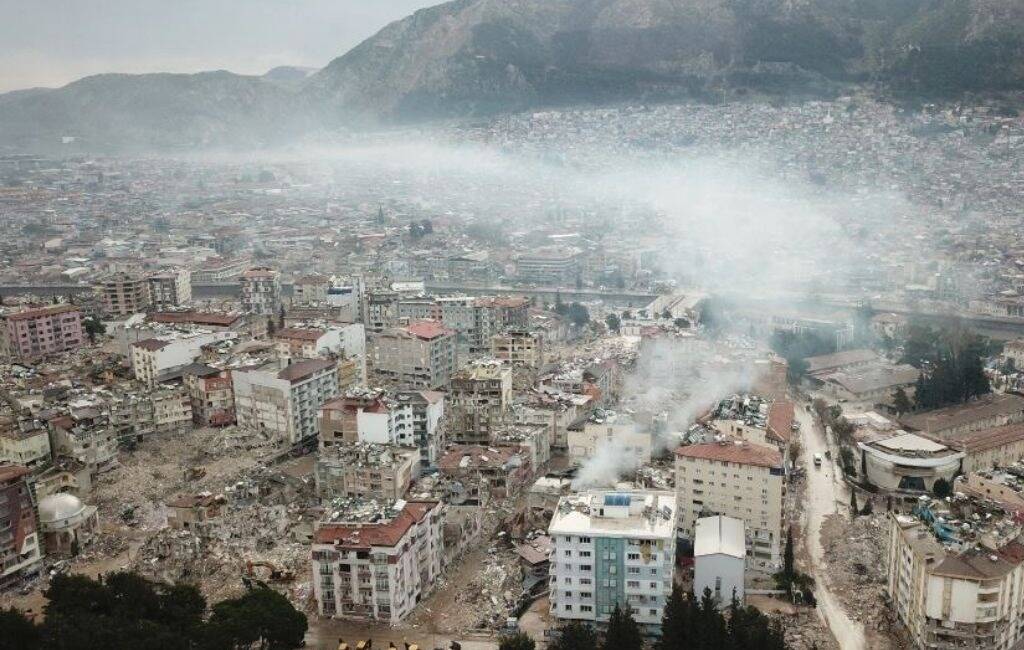 Geri dönüşü yok: Hatay’ı şimdi kanser bekliyor Hatay’da deprem sonrası artan toz kirliliği, günlük yaşamı ve halk