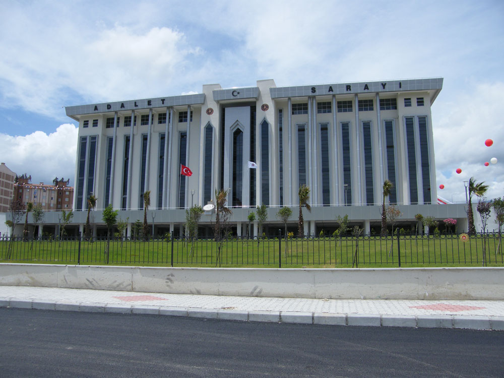 6 Şubat depremlerinin ardından Hatay’da gözaltına alınan Ahmet ve Sabri