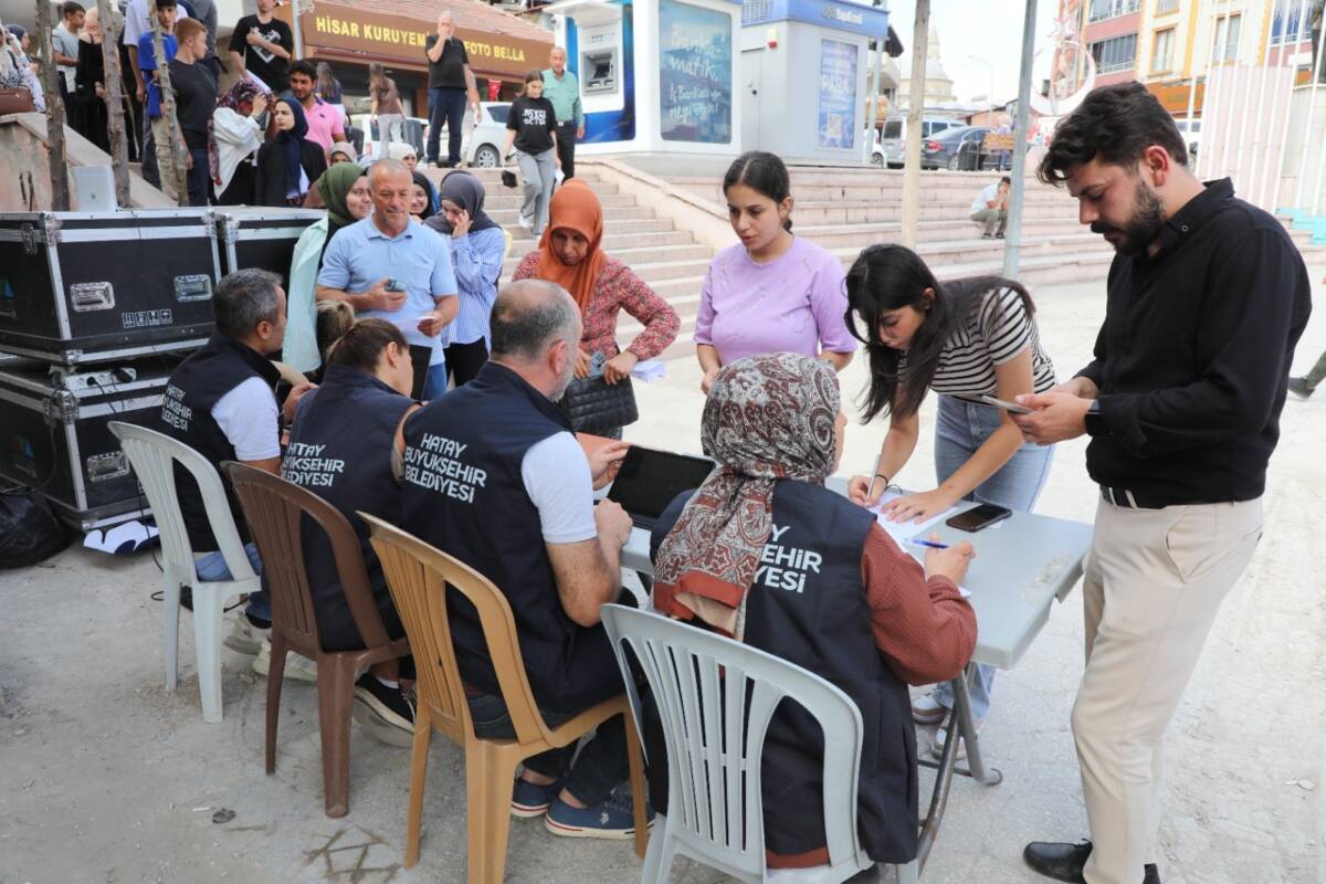 Hatay Büyükşehir Belediyesi (HBB), üniversiteye adım atan gençlere yönelik eğitim