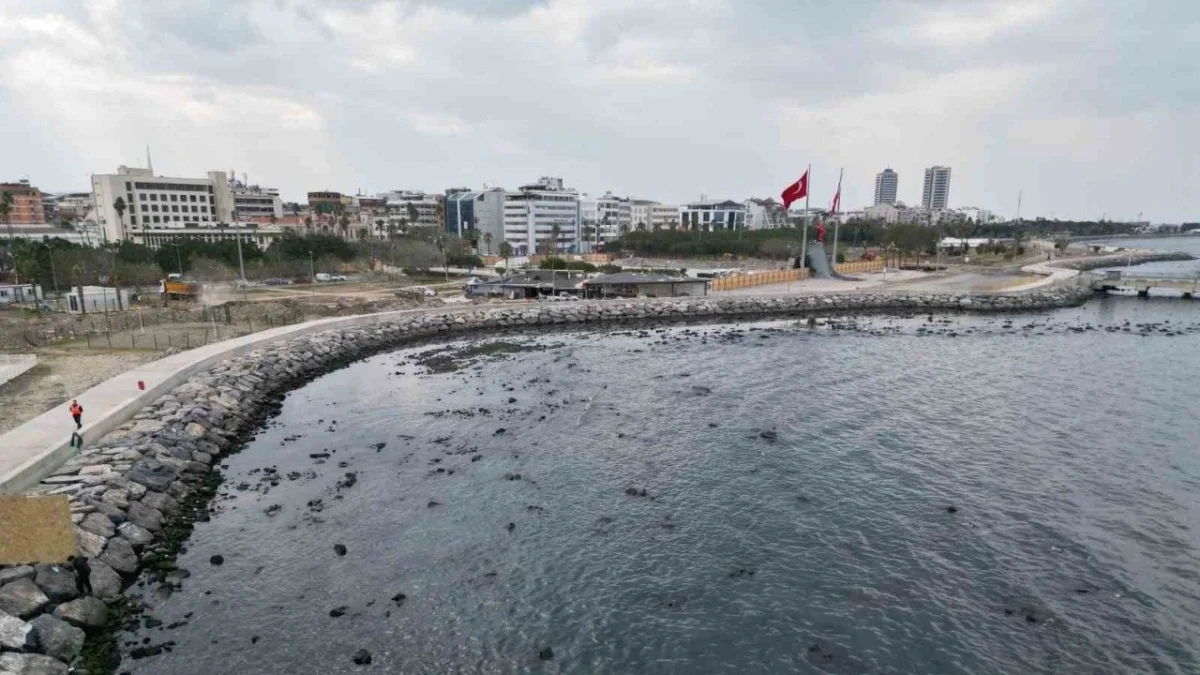 İskenderun Körfezi, artan çevresel baskılar ve sanayi kaynaklı kirlilik nedeniyle