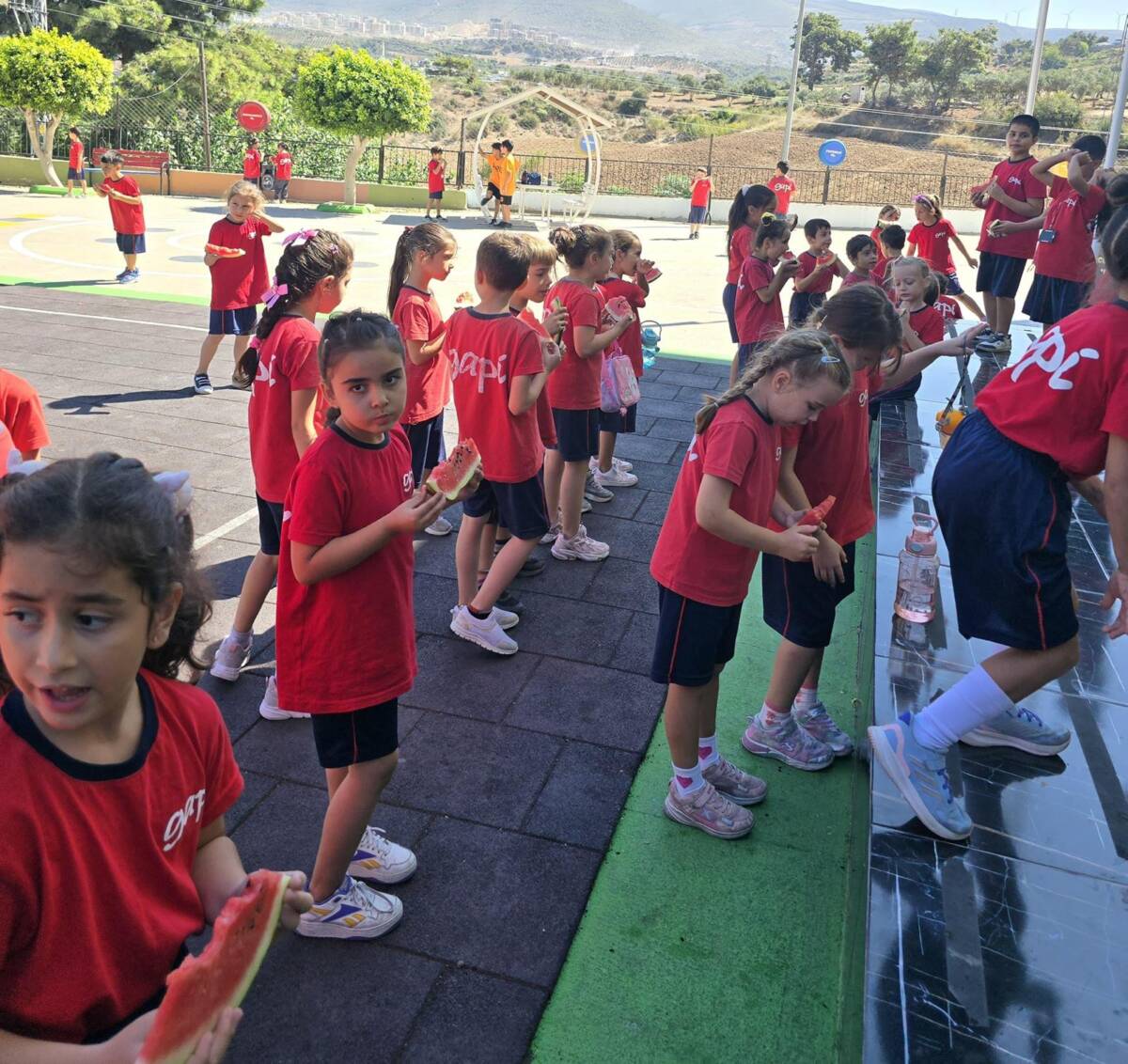 Hatay’ın Belen ilçesinde Gazi Abdurrahman Paşa İlkokulu’nda “Karpuz Günü” etkinliği