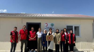 Hatay Toplumsal Hizmet Merkezi’ne gerçekleştirilen ziyaret kapsamında heyete, merkez bünyesinde