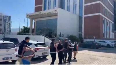 Hatay Emniyet Müdürlüğü ekiplerince aranan şahısların yakalanmasına yönelik yürütülen çalışmalar