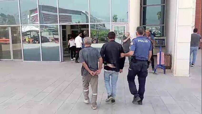 İskenderun’da uyuşturucu zanlısı tutuklandı Hatay Emniyet Müdürlüğü ekipleri, aranan şahısların tespit edilerek yakalanmasına yönelik