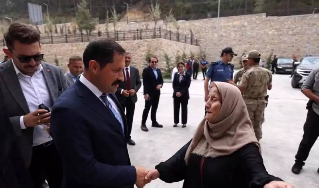 Hatay’ın Yayladağı ilçesinde inşa edilen yeni hükümet konağı, kamu kurumlarını