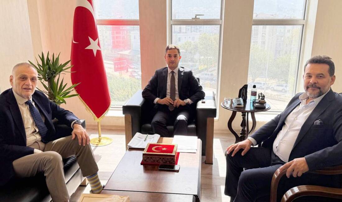 HTSO Heyetinden Defne Kaymakamına Ziyaret Hatay Ticaret ve Sanayi Odası (TSO) Yönetim Kurulu Başkanı Hikmet