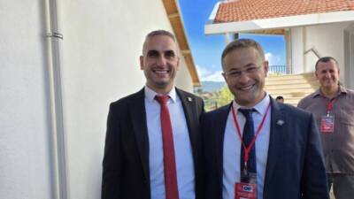 Cumhuriyet Halk Partisi’nde (CHP) ilçe kongreleri devam ediyor. Bugün gerçekleştirilen