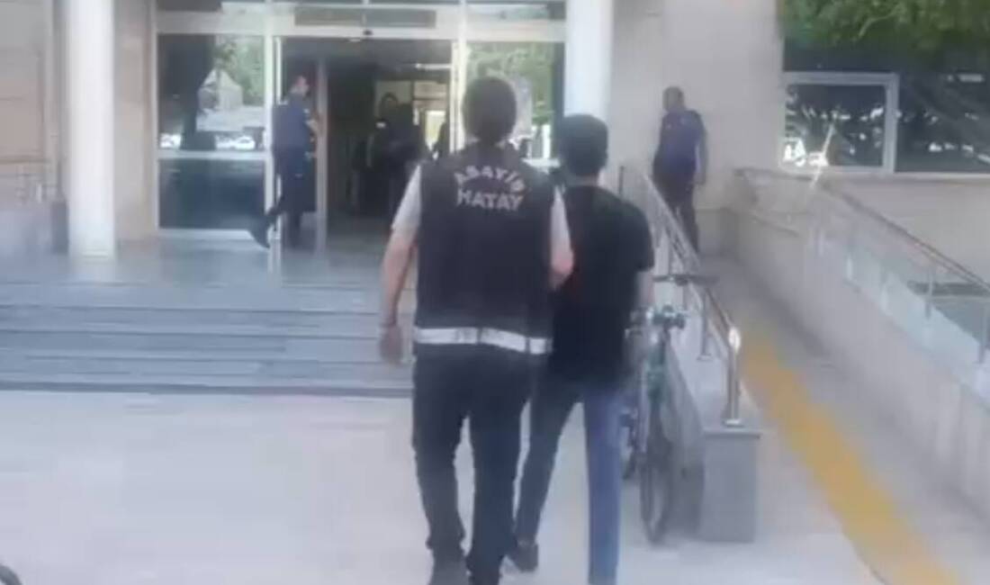 Hatay Emniyet Müdürlüğü ekipleri, aranan şahısların yakalanmasına yönelik yürüttüğü çalışmalar