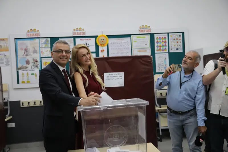 Kıbrıs’ın kuzeyinde yaşayan seçmenler, 19 Ekim Pazar günü sandık başına