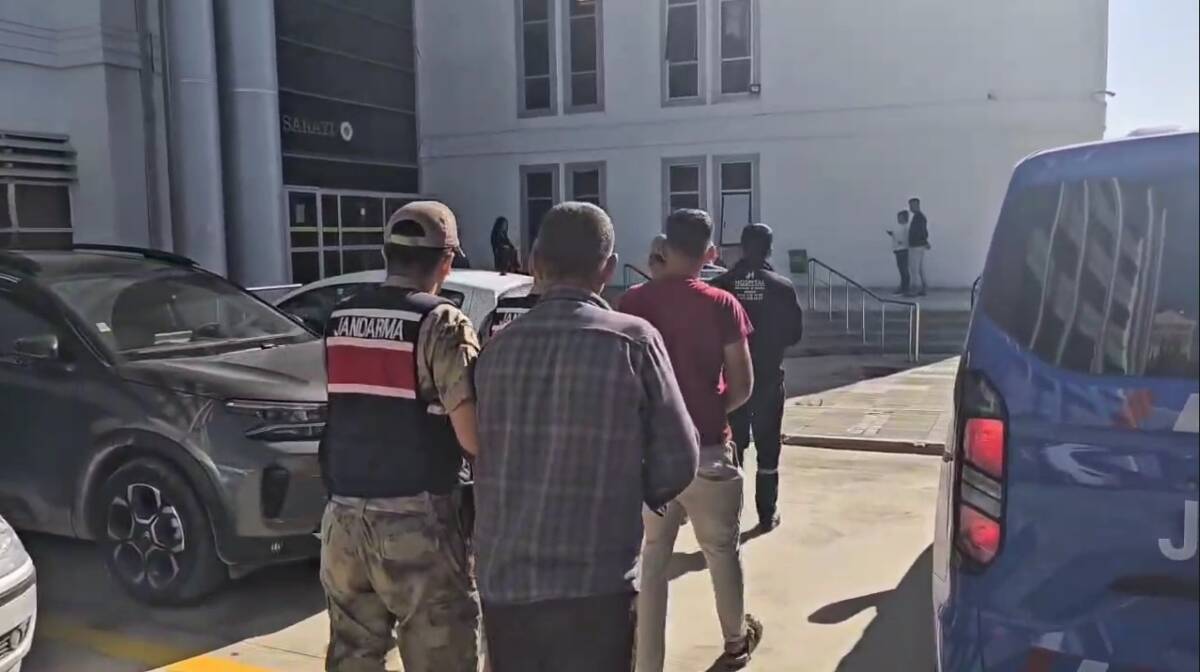 Hatay İl Jandarma Komutanlığı ekipleri, uyuşturucu ile mücadele kapsamında Antakya’nın