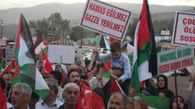 Hatay’da, Aksa Tufanı Harekatı’nın ikinci yıl dönümünde Gazze’ye insani yardım