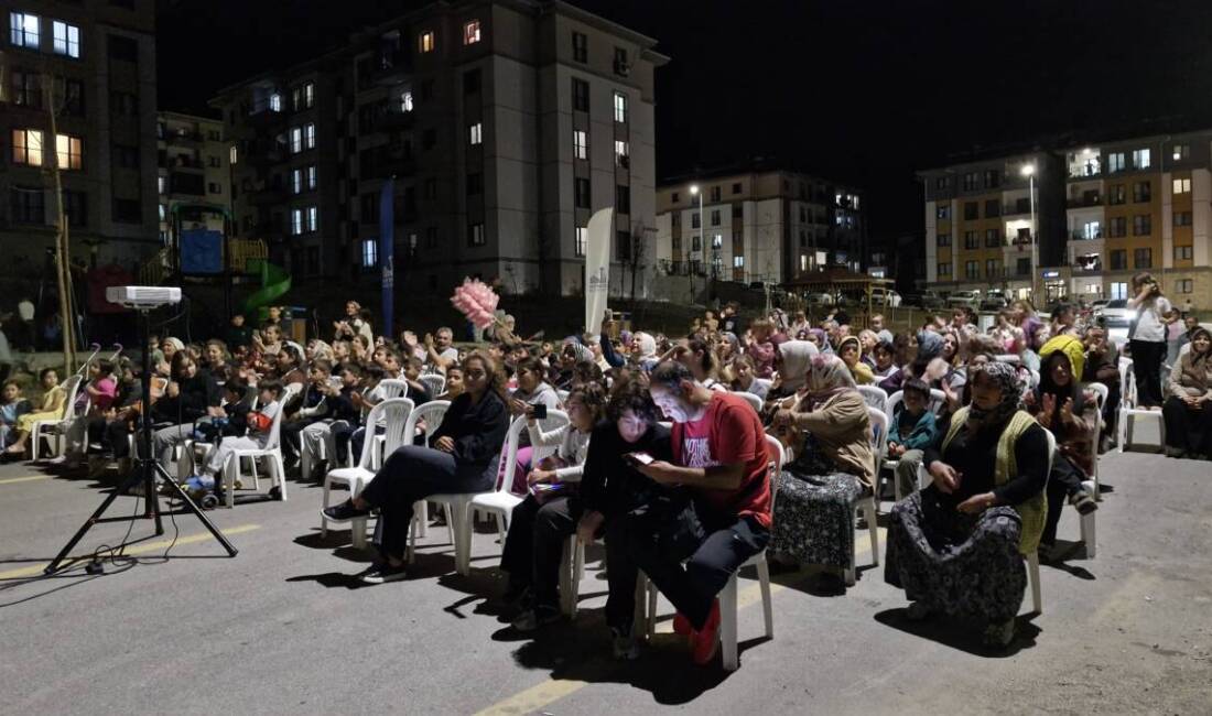 Kültür ve Turizm Bakanlığı’nın ücretsiz sinema projesi “Gezen Sinema Tırı”,