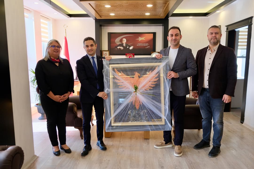 Defne ipekçiliğinin bölgesel ve ulusal alanda en önemli temsilcilerinden biri