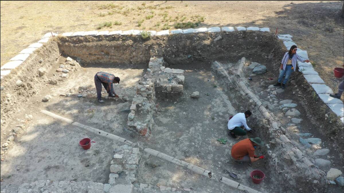  Hatay'da Antakya Antik Hipodrom ve çevresindeki arkeolojik kazı çalışmaları sürüyor.