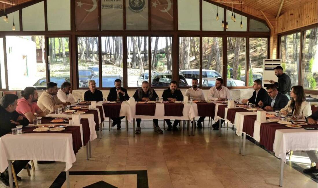 Hikmet Çinçin ve Heyeti Yayladağı’nda Yatırımları İnceledi Hatay Sanayi ve Ticaret Odası Başkanı Hikmet Çinçin ve yönetim