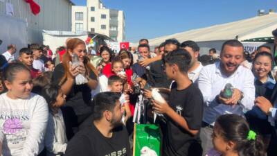 Depremin yaralarını sarmak için sahada gönüllü olarak görev yapan “Depremzedelerin