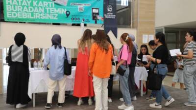 Hatay Büyükşehir Belediyesi (HBB), üniversite öğrencilerinin toplu ulaşımdan daha hızlı