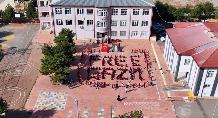 Hatay’dan Filistin’e Anlamlı Destek: Tüm Okullarda Farkındalık Etkinlikleri Düzenlenecek Millî Eğitim Bakanlığı’nın çağrısıyla yarın Türkiye genelinde olduğu gibi Hatay’daki