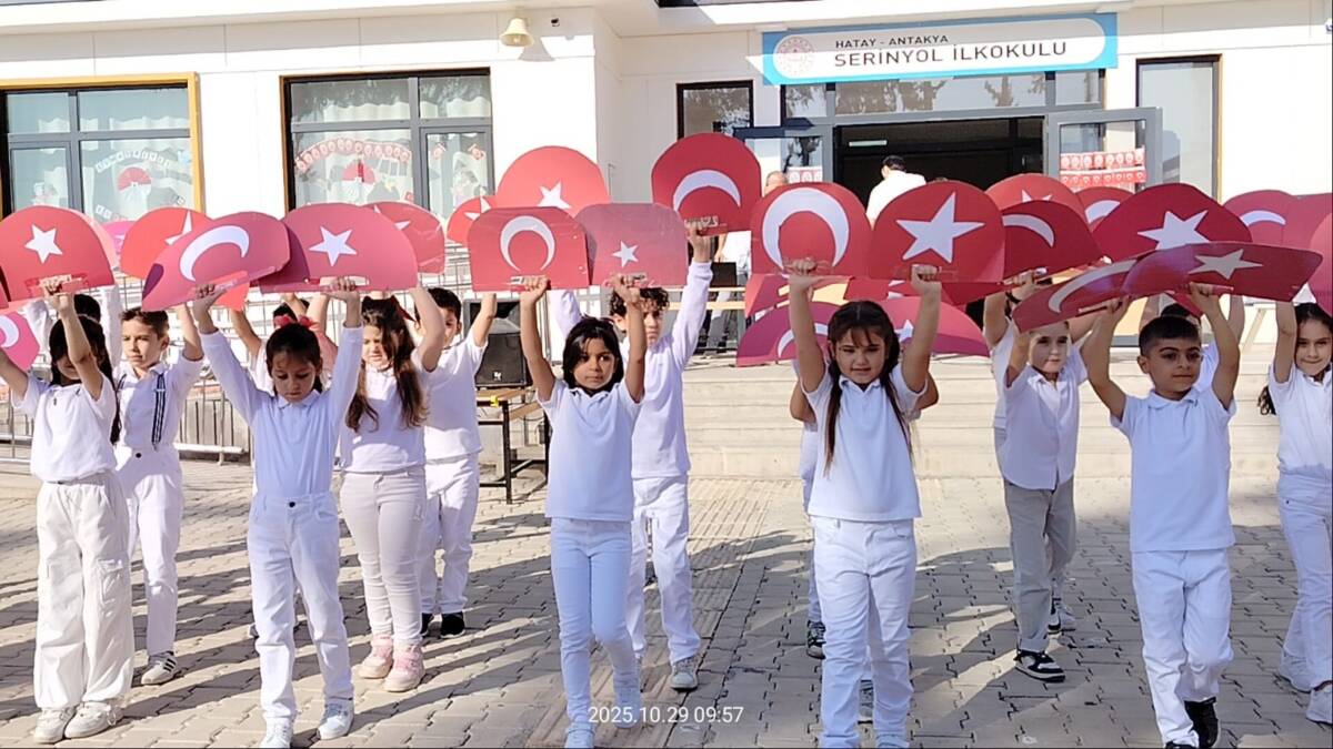 29 Ekim Cumhuriyet Bayramı’nın 102.yıldönümü dün tüm yurtta coşkulu törenlerle