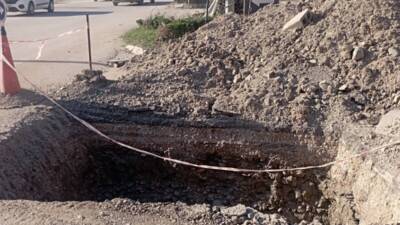 Hatay’ın Defne ilçesi Akdeniz Mahallesi’nde yürütülen altyapı çalışmaları sırasında açılan