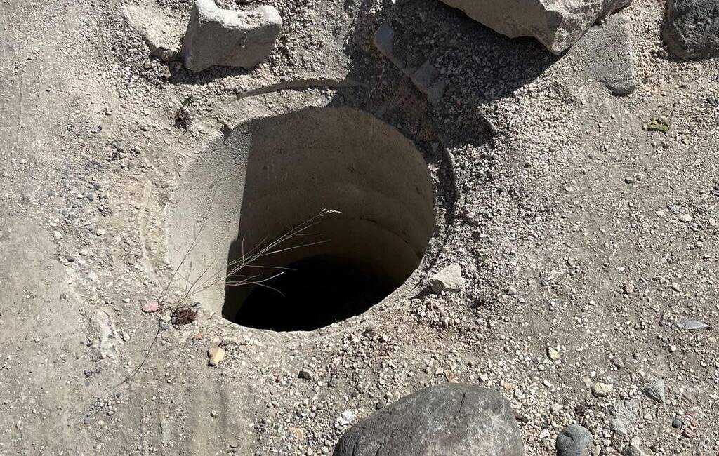 Antakya ve Defne ilçelerinde yürütülen üstyapı ve altyapı çalışmaları sırasında