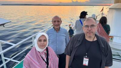 Hatay Milletvekili Necmettin Çalışkan, Saadet Partili iki vekil arkadaşı ile