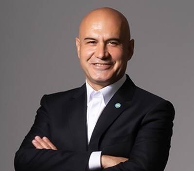 İYİ Parti Balıkesir Milletvekili Op. Dr. Turhan Çömez, sosyal medya