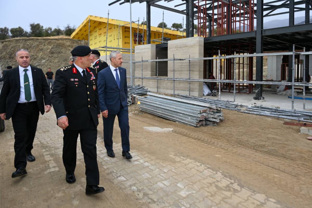 Hatay Mustafa Kemal Üniversitesi (HMKÜ) Tayfur Sökmen Yerleşkesi’nde yapımı süren