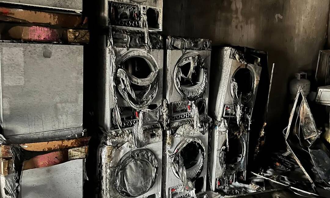 Güzelburç’ta depo alevlere teslim oldu Hatay’ın merkez Antakya ilçesinde, bir beyaz eşya deposunda çıkan yangın,