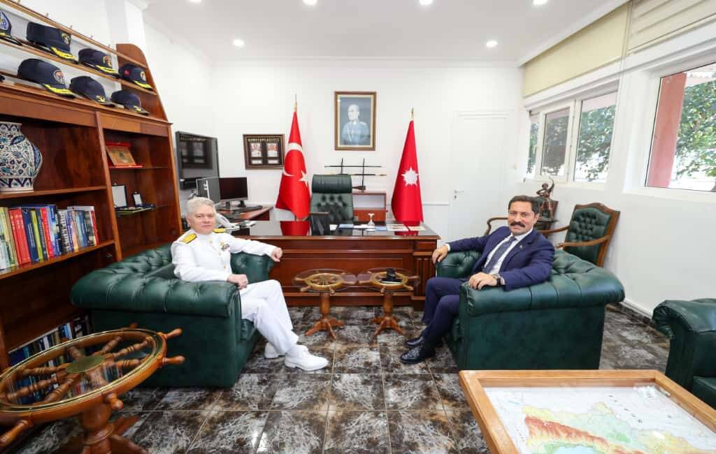 Hatay Valisi Mustafa Masatlı, İskenderun Deniz Üs Komutanlığı’nı ziyaret ederek