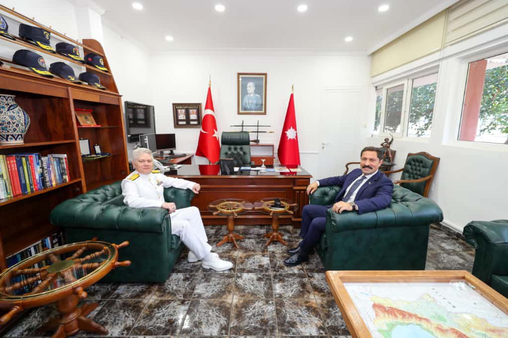 Hatay Valisi Mustafa Masatlı, İskenderun Deniz Üs Komutanlığı’nı ziyaret ederek
