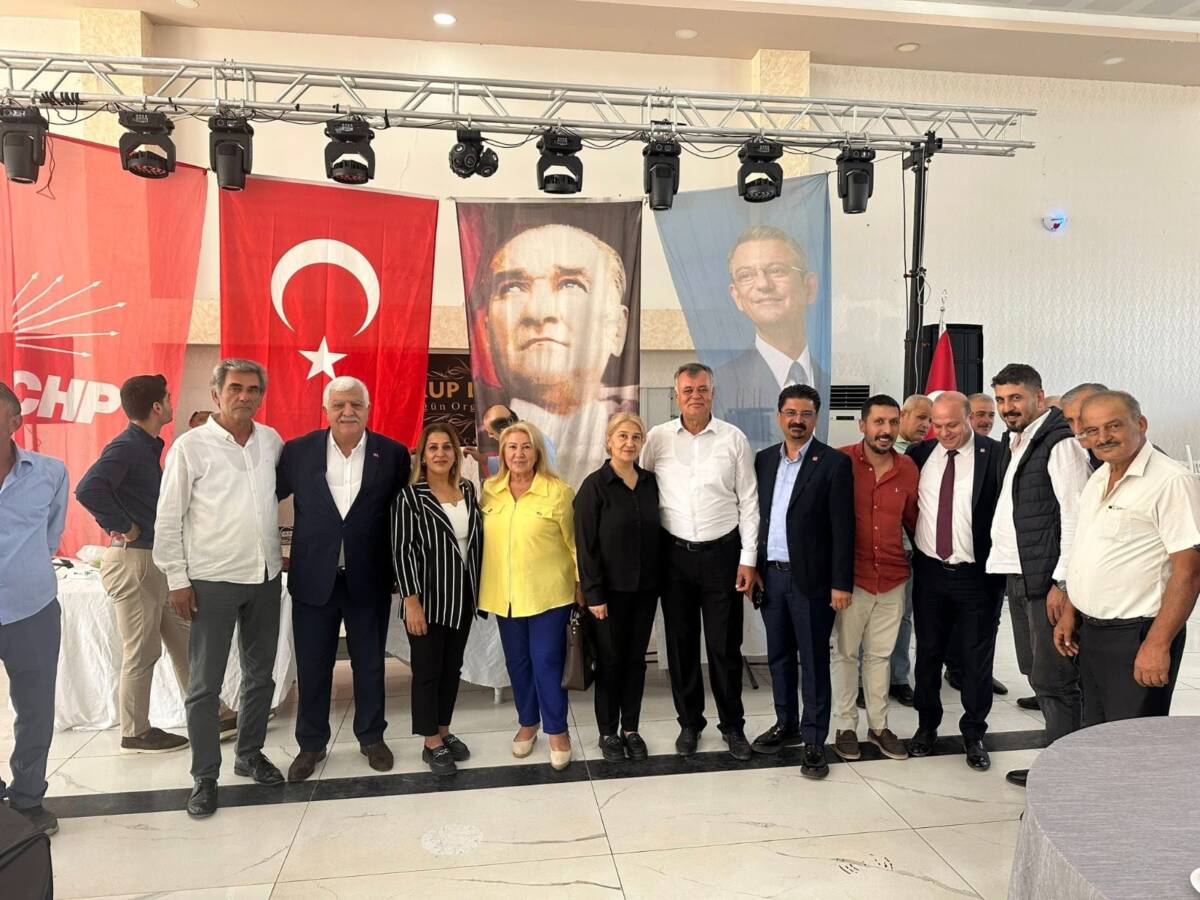 CHP’de ilçe kongreleri devam ediyor. Bu kapsamda Hassa İlçe Kongresi,