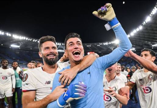 Avrupa’da futbol hayatını sürdüren Türk kaleci Berke Özer, Roma-Lille maçında