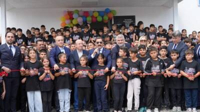 Hatay’ın Antakya ilçesi Ekinci Mahallesi’nde, bölge sakinleri ile Avrupa’daki mahalleli