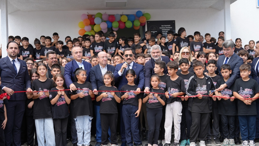 Hatay’ın Antakya ilçesi Ekinci Mahallesi’nde, bölge sakinleri ile Avrupa’daki mahalleli
