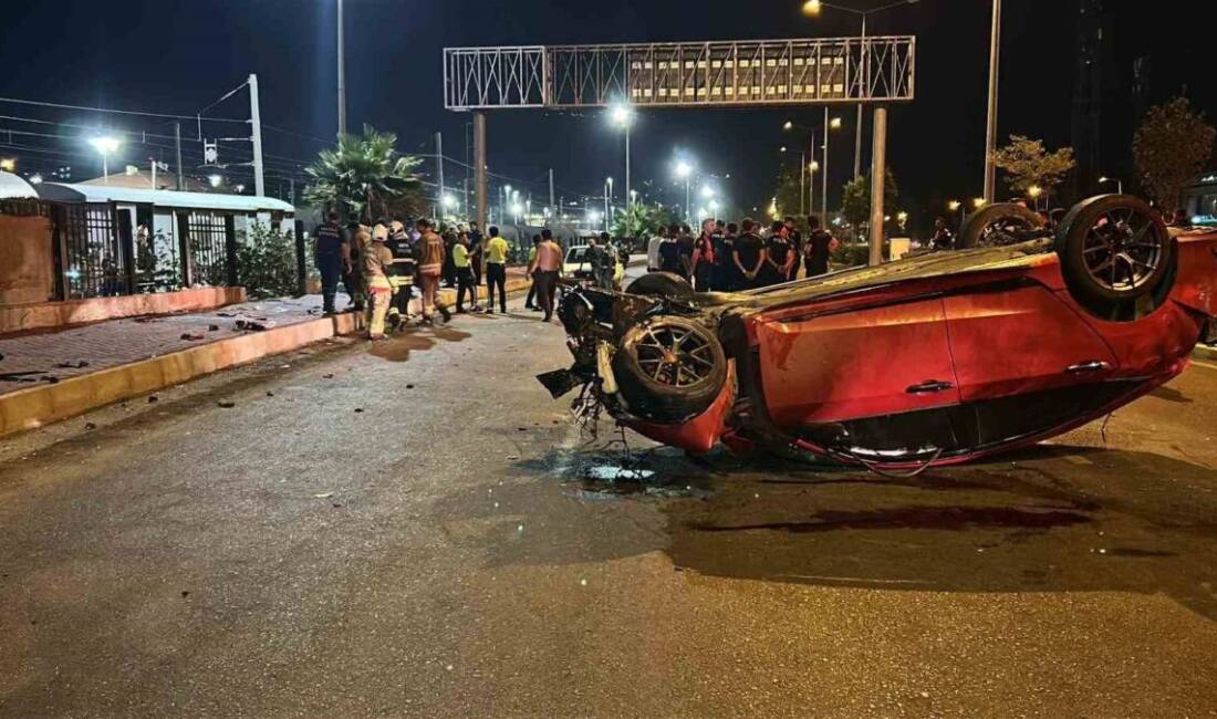 Hatay’ın İskenderun ilçesinde otomobilin kaldırımdaki yayalara çarpmasıyla meydana gelen ve