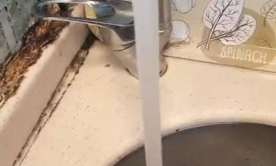 Hatay’ın Antakya ilçesinde bulunan Katar 2 Konteyner Kent’te yaşayan depremzedeler,