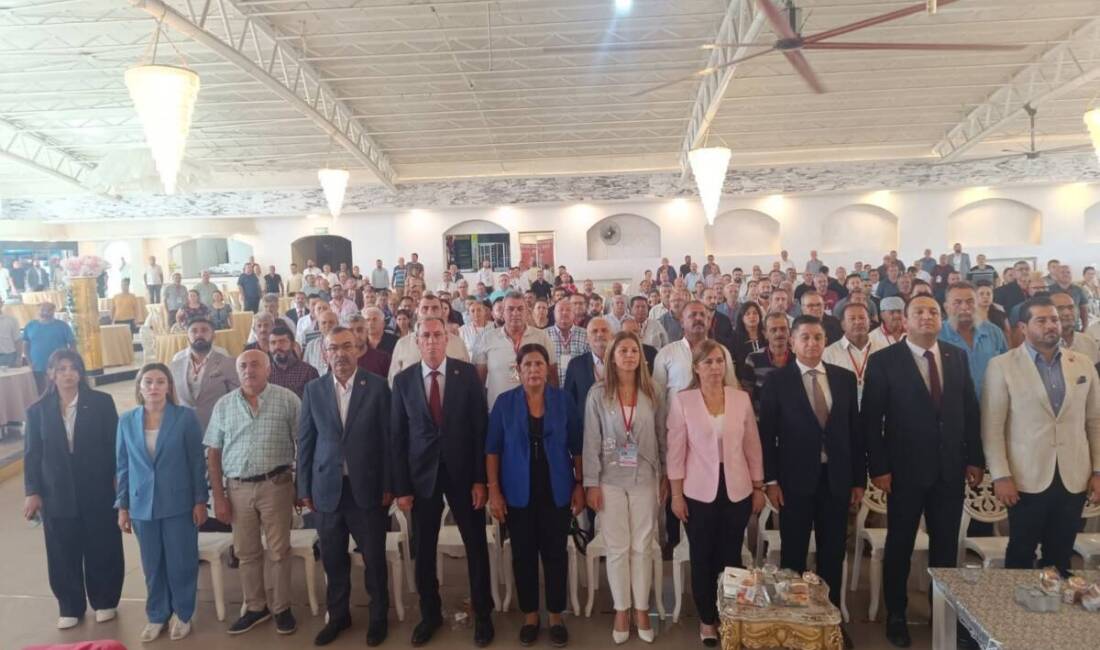 CHP’de ilçe kongreleri tüm hızıyla devam ediyor. Hafta sonunda gerçekleşen