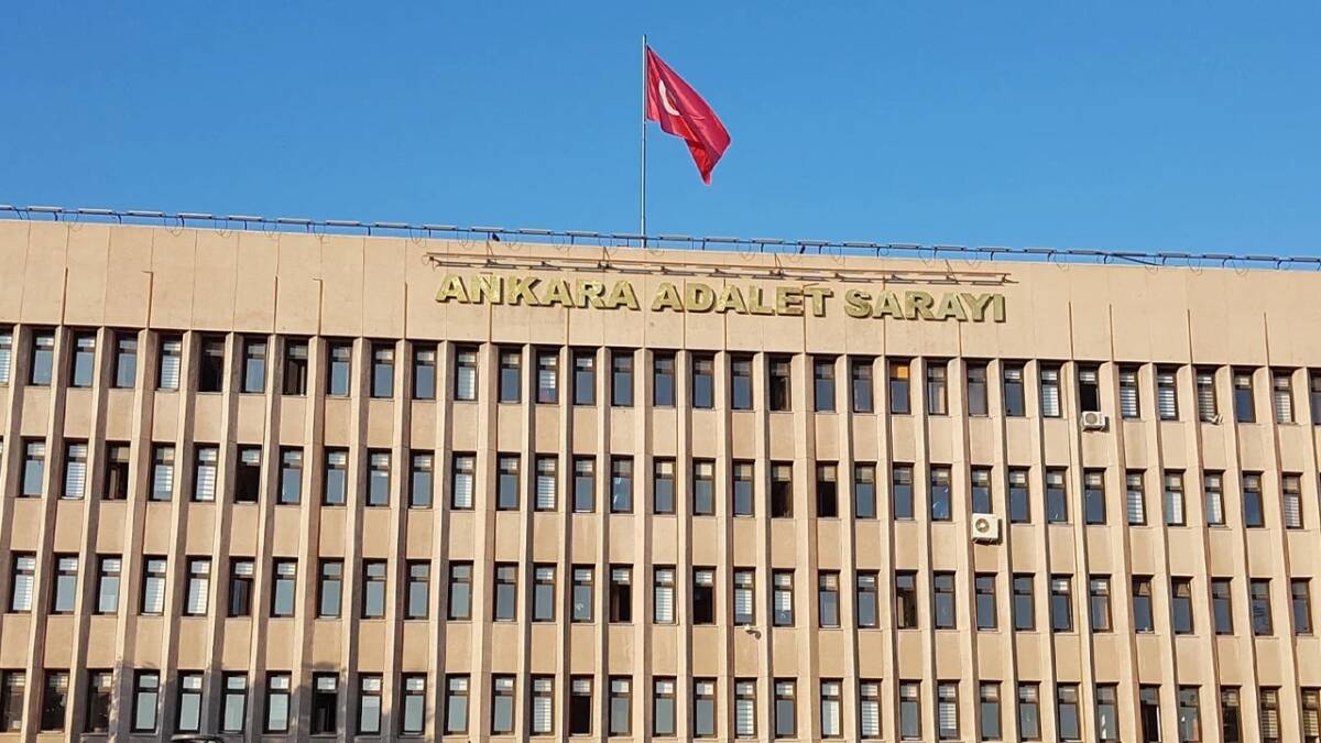 Yargıtay’ın bozma kararının ardından yeniden görülen 28 Şubat davasında, aralarında
