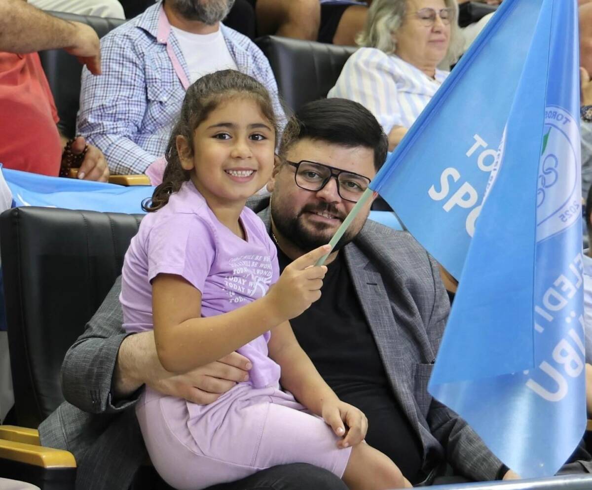 Mersin’in Toroslar Belediyesi Meclis Üyeleri, hafta sonu siyaseti bir kenara