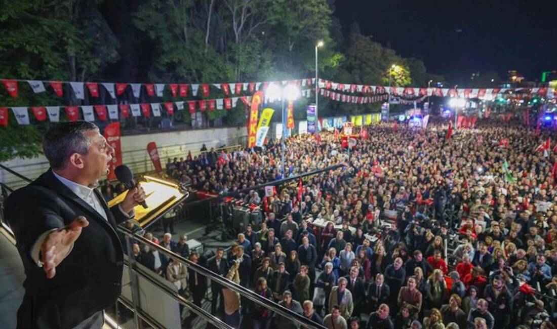 CHP Genel Başkanı Özgür Özel, tutuklulukların 200. gününde Şişli Meydanı’nda