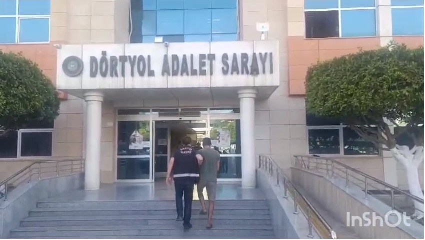 Hatay Emniyet Müdürlüğü ekipleri, kent genelinde aranan şahısların yakalanmasına yönelik